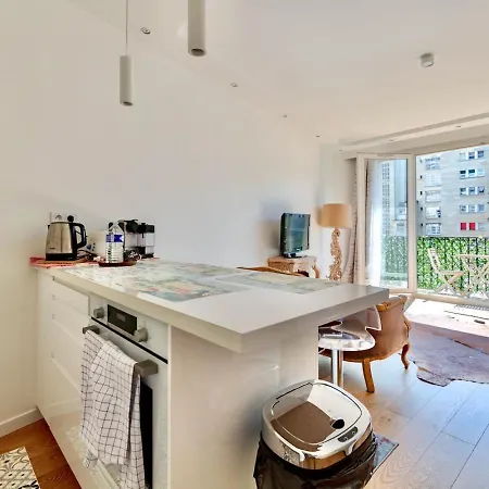 16th 2 Bedrooms Near Eiffel Tower Renovated Balcony 2-4 Person Appartamento *