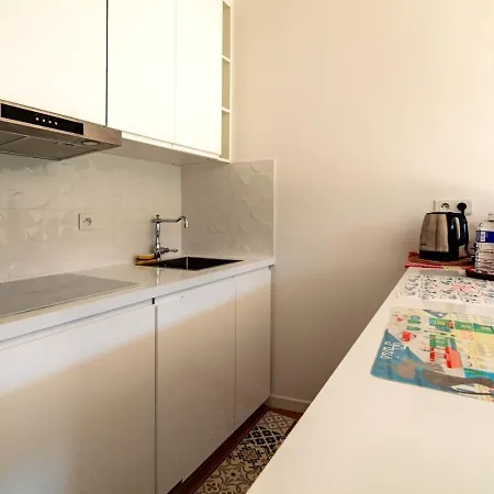 Appartamento 16th 2 Bedrooms Near Eiffel Tower Renovated Balcony 2-4 Person *